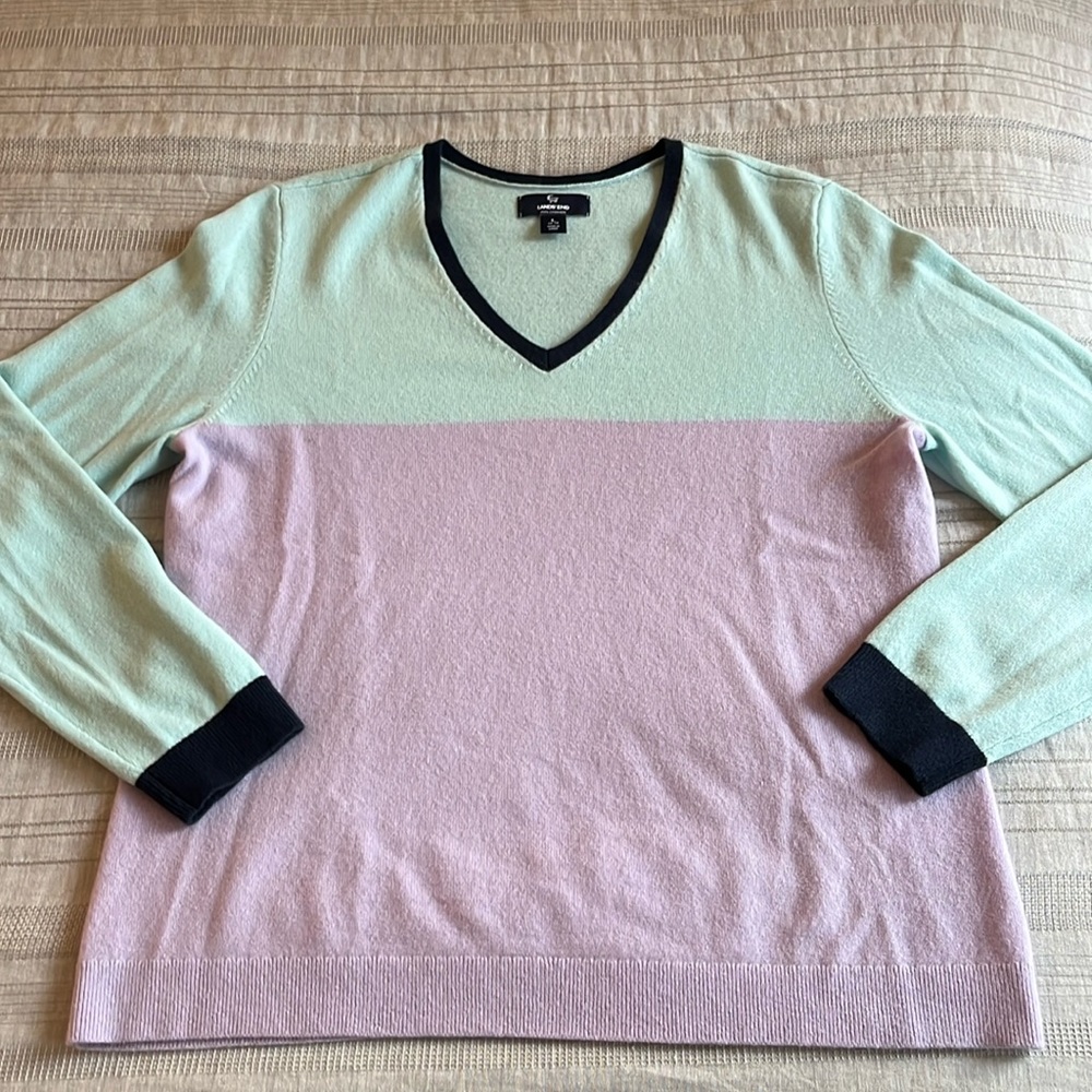 Women’s Lands’ End Cashmere V-neck Sweater, mint & lavender size large